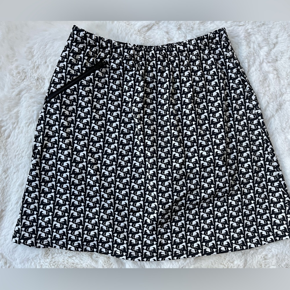Festa Sports Womens Golf Skirt, Black and White Dog print, size Small - Picture 3 of 6